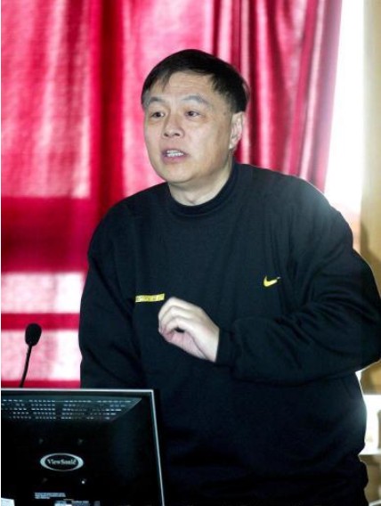 如何利用高科技设备解决篮球训练中的常见问题_2